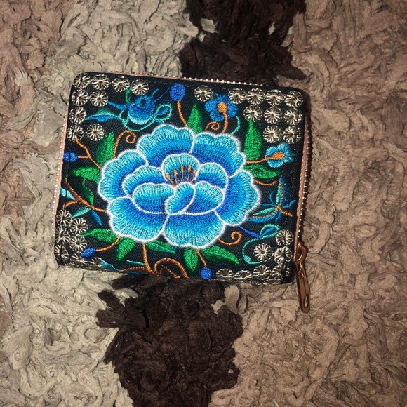 Wallet - Picture 1 of 2